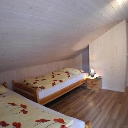 Haus Landseer 215 *